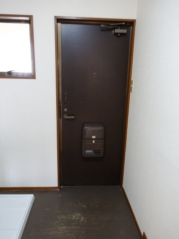 スターハイツの玄関