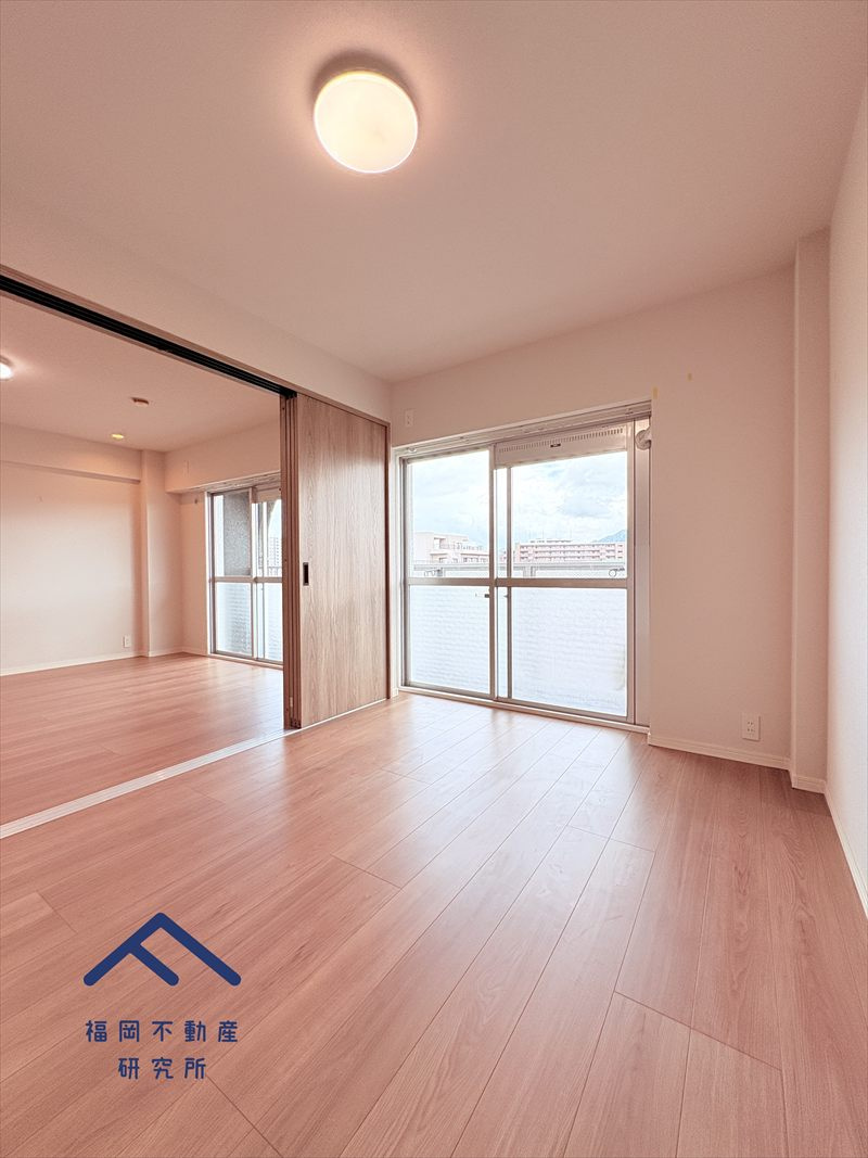 日商岩井福陵マンションの洋室