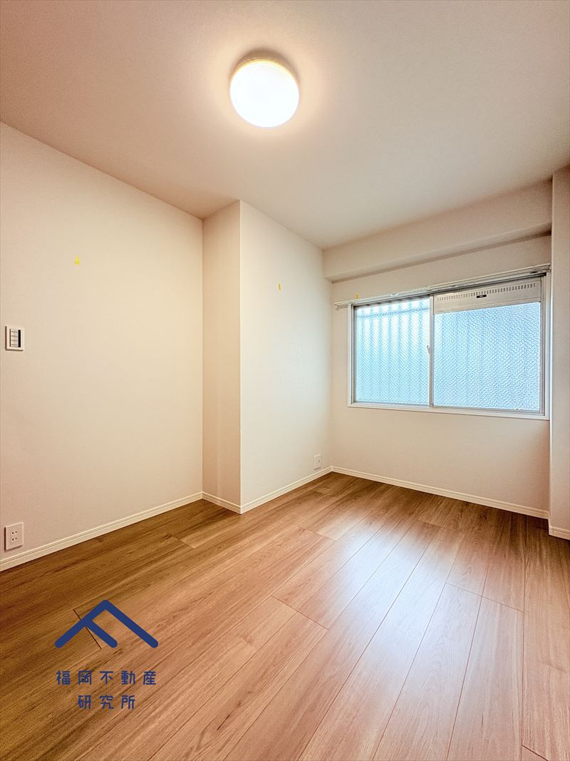 日商岩井福陵マンションの洋室