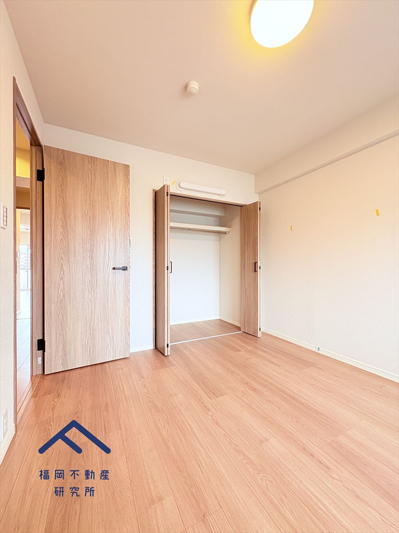 日商岩井福陵マンションの洋室