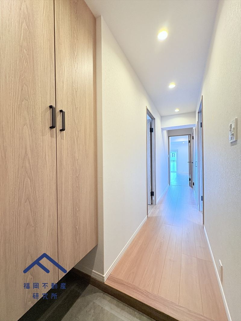 日商岩井福陵マンションの玄関