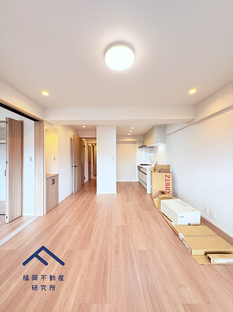 日商岩井福陵マンションの居間・リビング