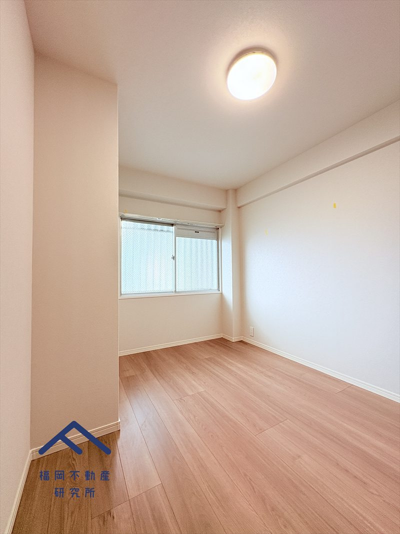 日商岩井福陵マンションの居間・リビング