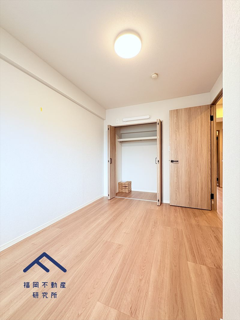 日商岩井福陵マンションの洋室