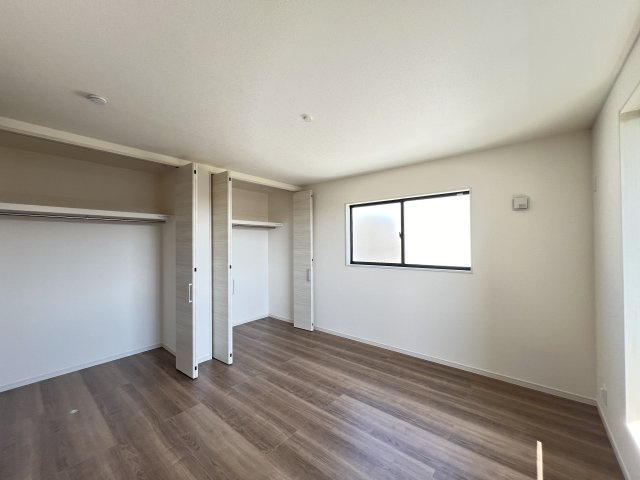 橿原市曽我町７期の寝室|主寝室に最適な洋室8帖　クローゼット付き