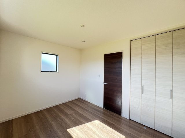 橿原市曽我町７期の洋室|洋室6帖　クローゼット付き