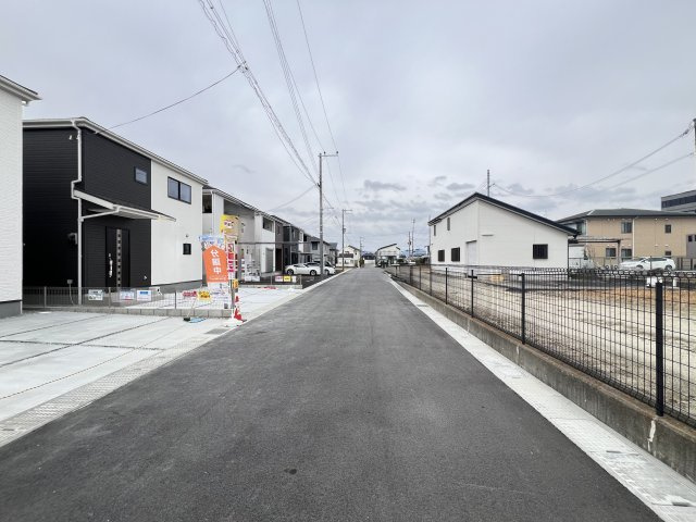 橿原市曽我町７期の前面道路含む現地写真