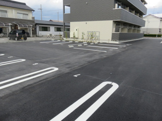 【駐車場】