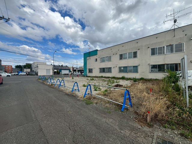 北26条東1丁目　売土地の前面道路含む現地写真