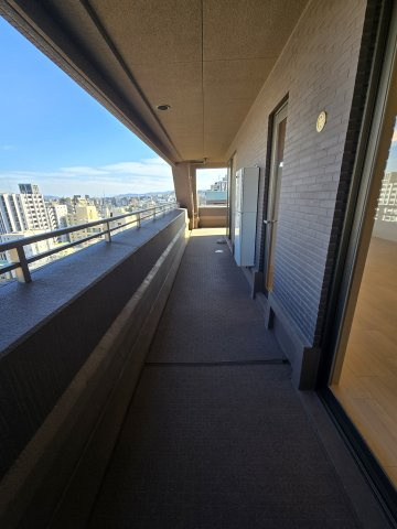 アダージュ薬院弐番館のバルコニー