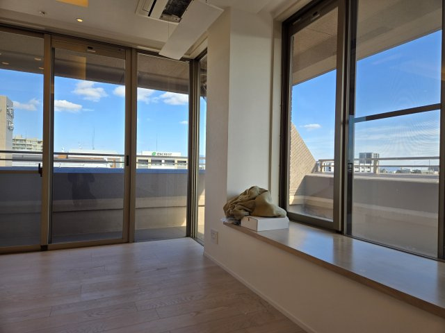 アダージュ薬院弐番館の居間・リビング