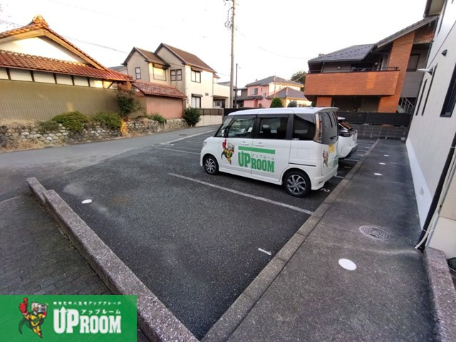 フレマリールK’sの駐車場