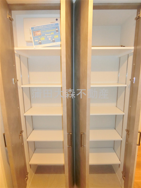 EDIT大森の設備|玄関収納　シューズBOX