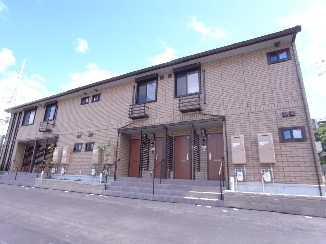 サニーゲイブルズの駐車場