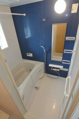 【浴室】 | カサブランカⅠ | コンパクトで使いやすいお風呂です