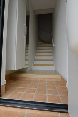 【玄関】 | カサブランカⅠ | ゆったりとした玄関です