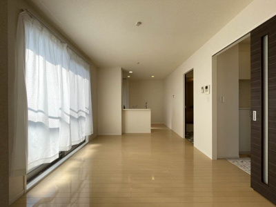 【居間・リビング】 | エステートSAKURA R&C C棟 ** | 【エステートSAKURA R&C C棟】