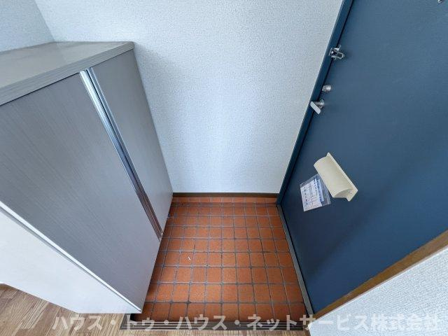 桃林ハイツの玄関