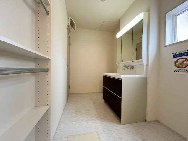 【脱衣所】 | 深谷市東方第２　Livele Garden.s　新築戸建　　全４棟　4号棟