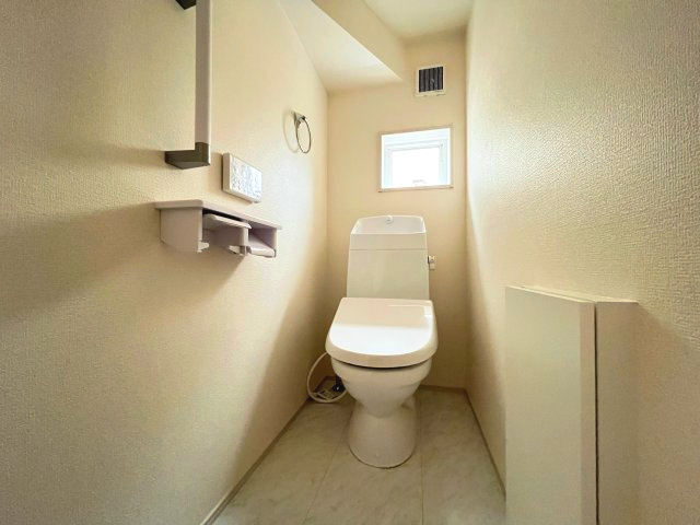 【トイレ】 | 深谷市東方第２　Livele Garden.s　新築戸建　　全４棟　4号棟