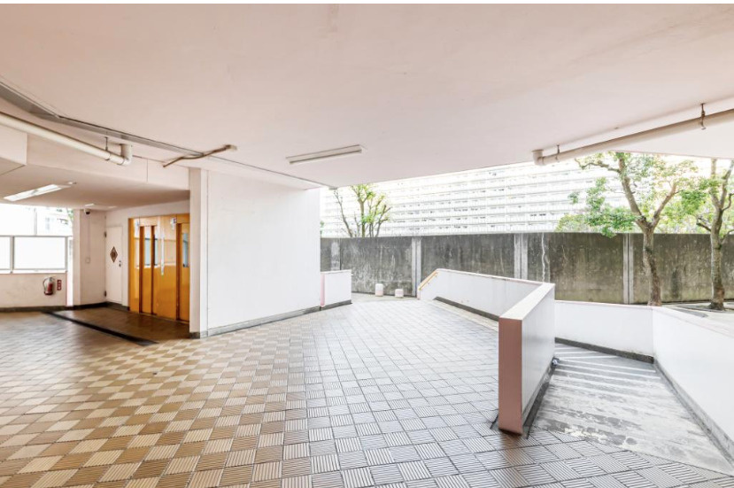 南砂住宅２号棟　11階のエントランス