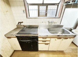 尼崎市西立花町1丁目中古戸建のキッチン