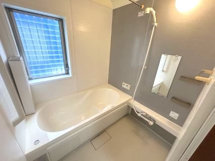 東松山市高坂６丁目　中古戸建の浴室