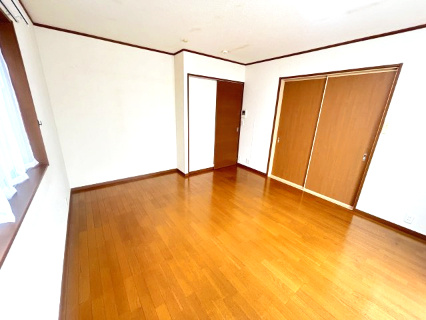 東松山市高坂６丁目　中古戸建の居間・リビング