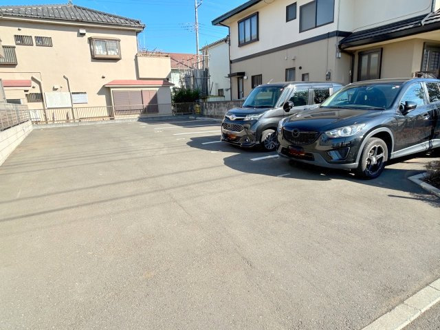 フィオーレ和ケ原の駐車場