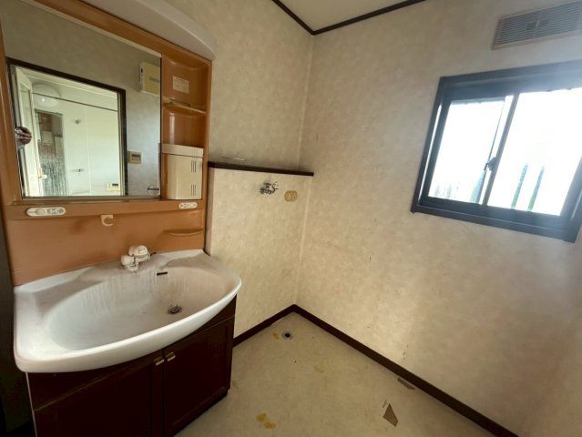 市原市武士　中古戸建の独立洗面台