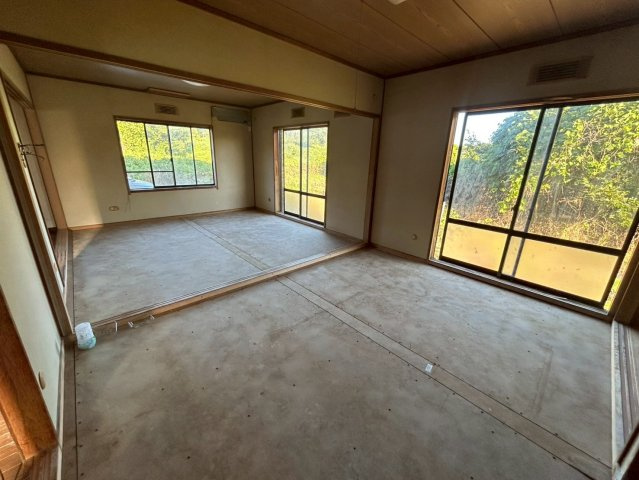 市原市武士　中古戸建の居間・リビング