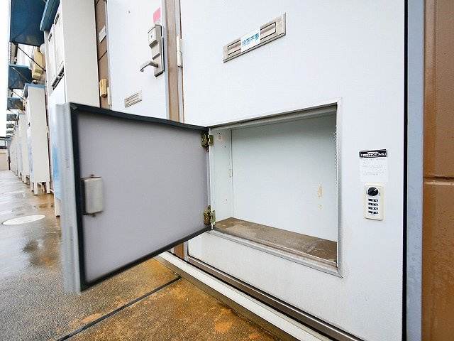 レオパレス悠の設備|宅配ボックス