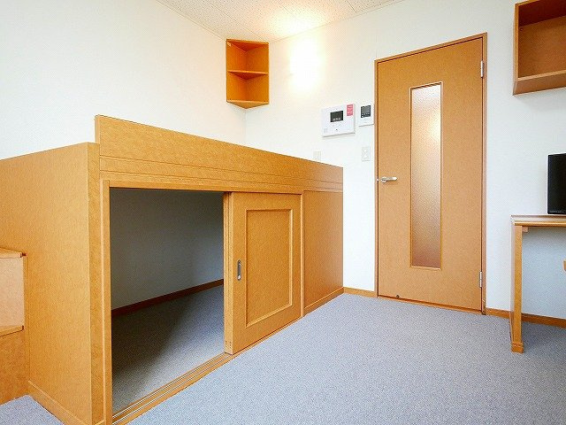 レオパレス悠の収納|便利な収納スペースです