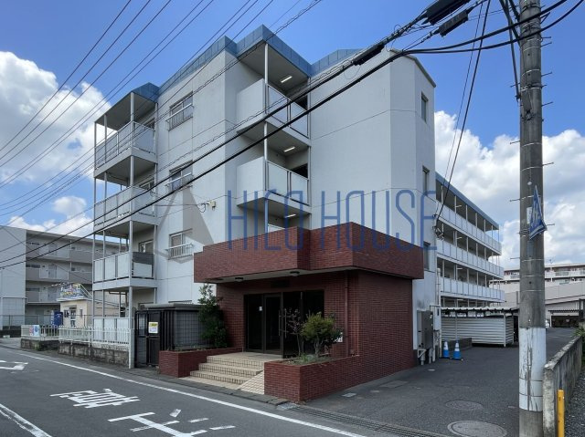 南台ハイツの外観