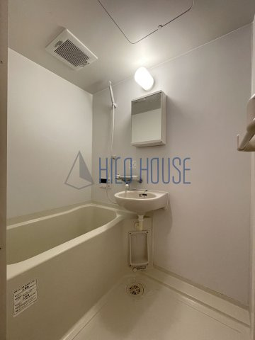 南台ハイツの浴室