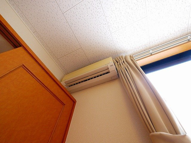 レオパレス富堂の設備|エアコン