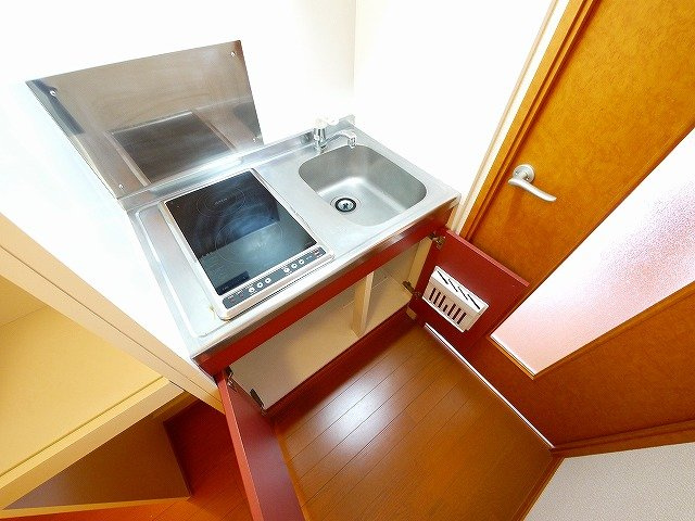 レオパレス富堂のキッチン|使いやすいキッチンです