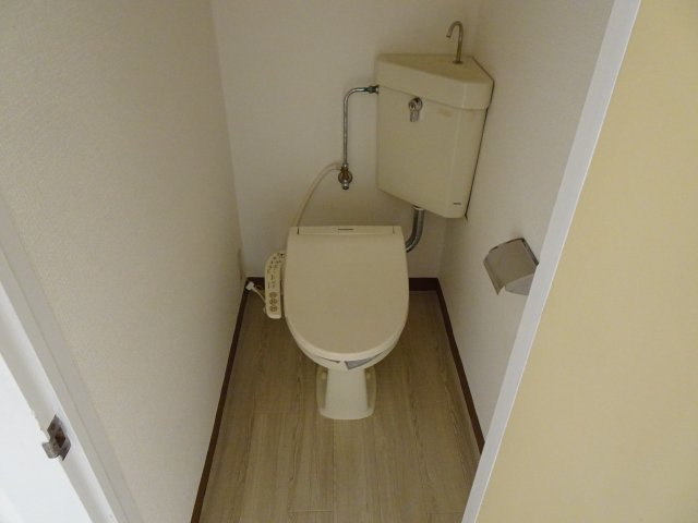 熊本市中央区弥生町のアパートのトイレ