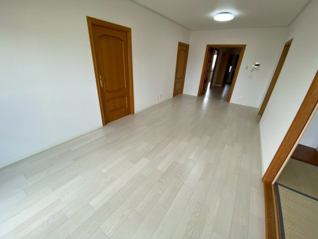 スペクトル尾張瀬戸の洋室