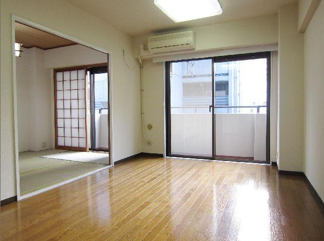 モンシャトー川口のバルコニー|別号室の参考写真です。