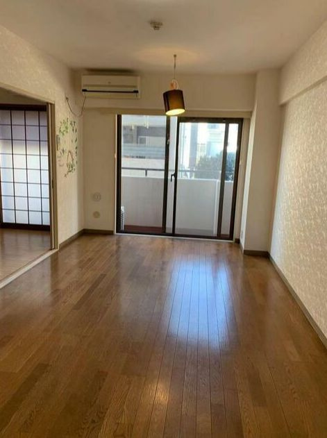 モンシャトー川口の居間・リビング