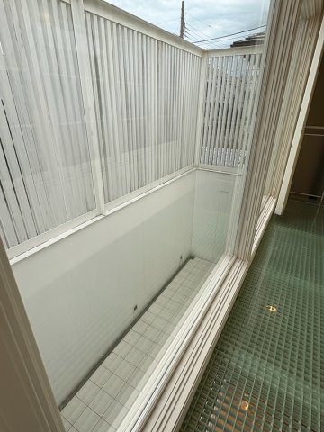 宝塚市宝梅１丁目　戸建のバルコニー|暖かな日差しのふりそそぐバルコニー