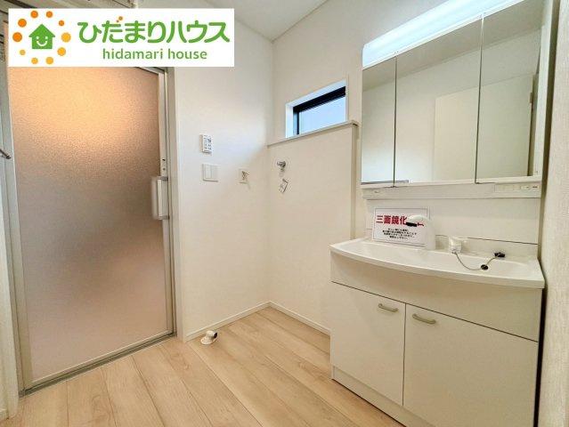 七光台第18　新築戸建　3号棟の脱衣所|暮らしを快適に変えるシャワー付洗面台☆彡					
