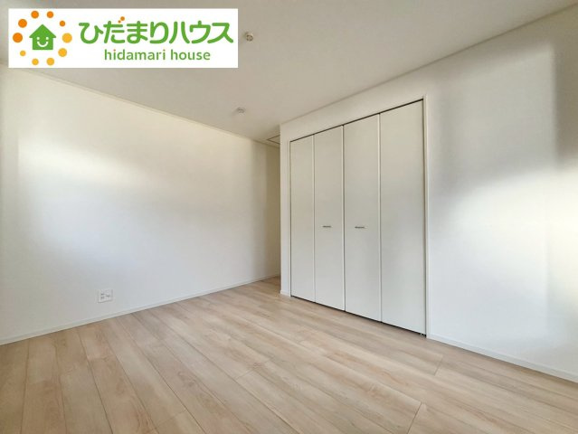 七光台第18　新築戸建　3号棟の洋室|大きなベッドを置いても余裕の広さの主寝室♪♪				
