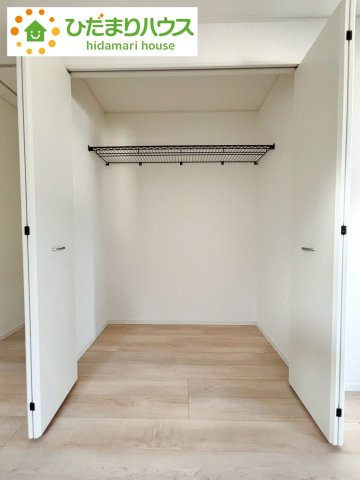 七光台第18　新築戸建　3号棟の収納|お洋服の多い女性に人気！収納力の高いクローゼット付☆彡						
