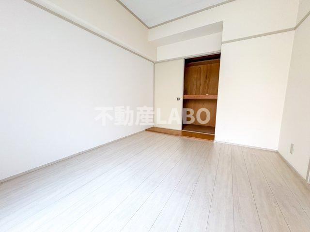 青風ハイツの寝室