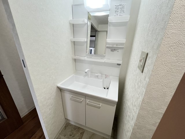 藤和さやまハイタウンの独立洗面台