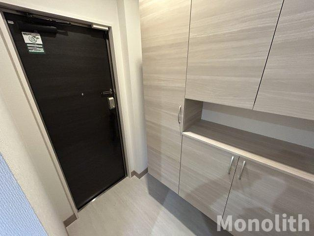 パサログランデ上野芝 の玄関