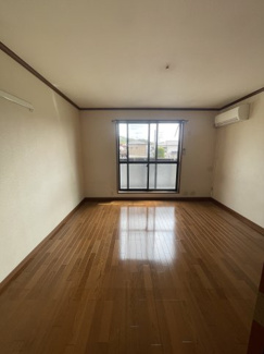 【洋室】 | フルハウス友常