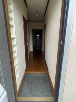 【玄関】 | フルハウス友常